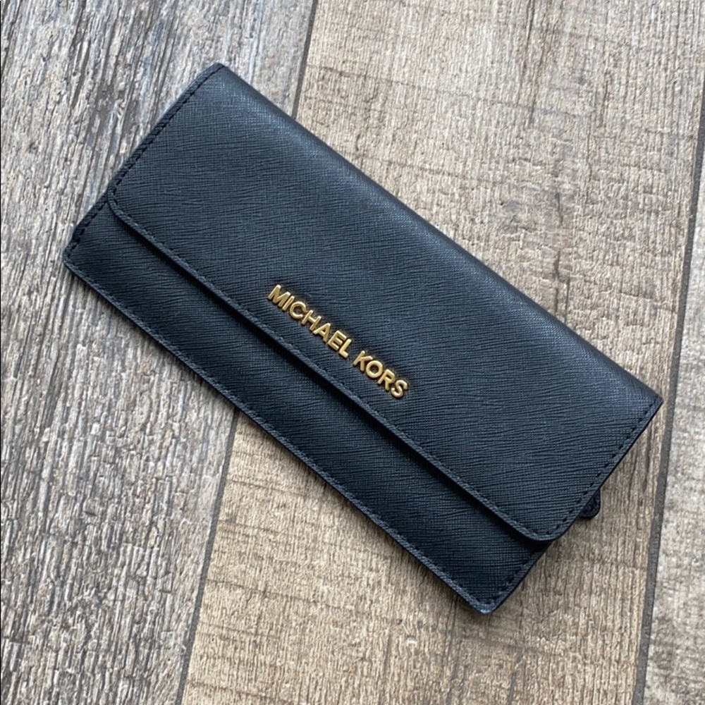 Michael Kors Travel Wallet